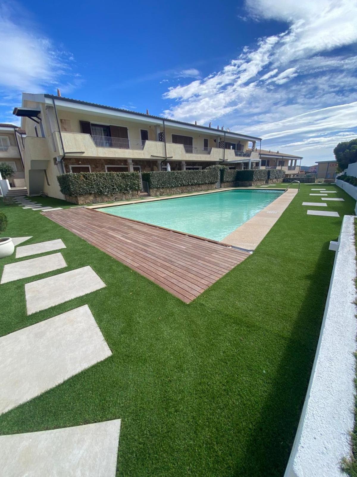Le Perle Sts Apartment Palau Ngoại thất bức ảnh